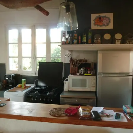 Maison Rustique 100m Du Bord De Mer Hyeres