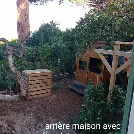 Casa de Férias Maison Rustique 100m Du Bord De Mer Hyères